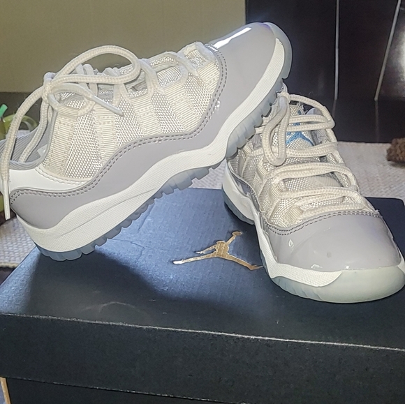 Jordan 11 Retro Low (PS) - Picture 2 of 3